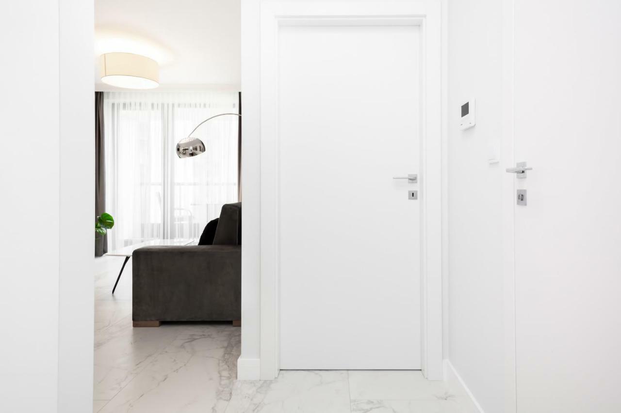 Apartments Warsaw Dzielna By Noclegi Renters エクステリア 写真